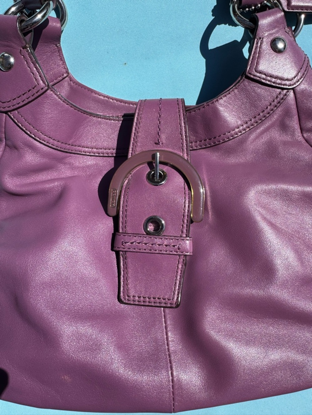 Coach Plum Leather Shoulder Bag with Front unique Buckle    Vintage Coach Bag